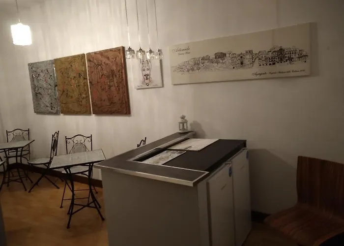 Artemide Rent Bedrooms 4*