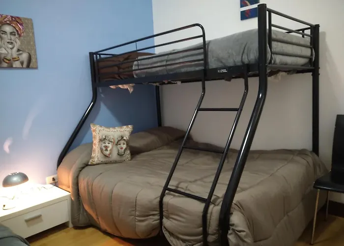 Artemide Rent Bedrooms בית הארחה 4*