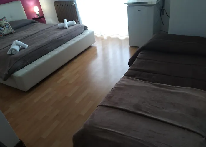 Artemide Rent Bedrooms בית הארחה